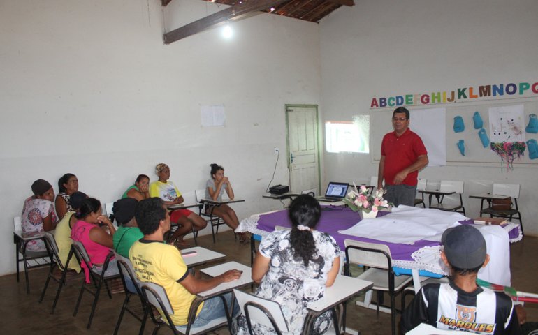 Prefeitura promove palestra de formação de preços para catadores da Ascara