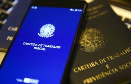 Taxa de desemprego cai de 8% para 7,7%