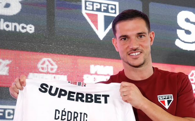 Apresentado, Cédric vê chance de retomar regularidade com contrato curto no São Paulo