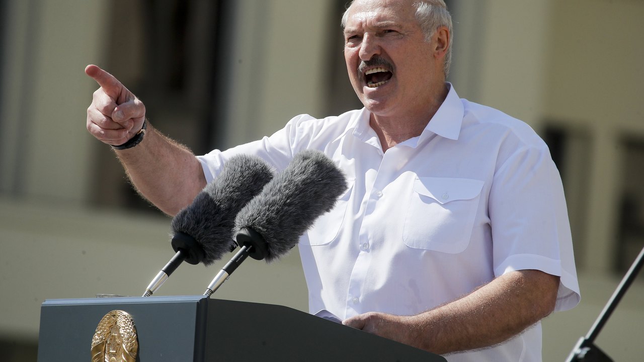 ‘Lukashenko virou presidente da polícia e de alguns burocratas’, diz pesquisador