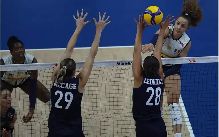 Vôlei: Itália bate EUA e estreia com vitória na Liga das Nações