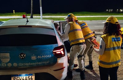 Ronda no Bairro utiliza pulseirinhas de identificação para fortalecer proteção aos idosos