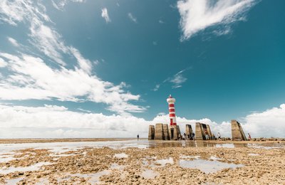 Folha de São Paulo aponta praia de Ponta Verde entre as dez melhores do Brasil