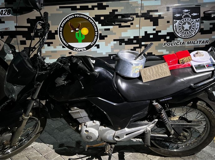 Polícia Militar retira armas de fogo e drogas das ruas em ações no interior