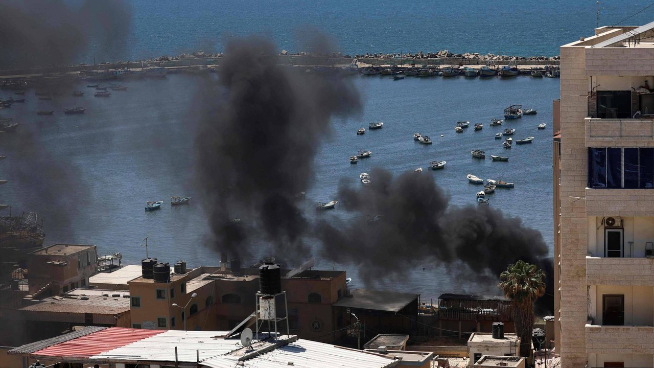 Ataques de Israel causam 25 mortes no Líbano e em Gaza, dizem autoridades locais