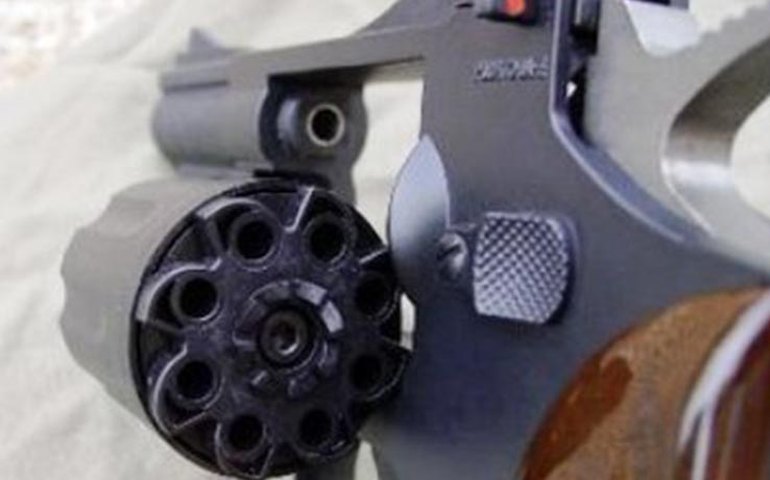 PM recupera moto roubada e apreende arma de fogo em Santana do Ipanema