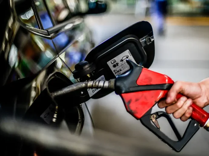 PF e Cade vão investigar preço de combustíveis em postos de gasolina