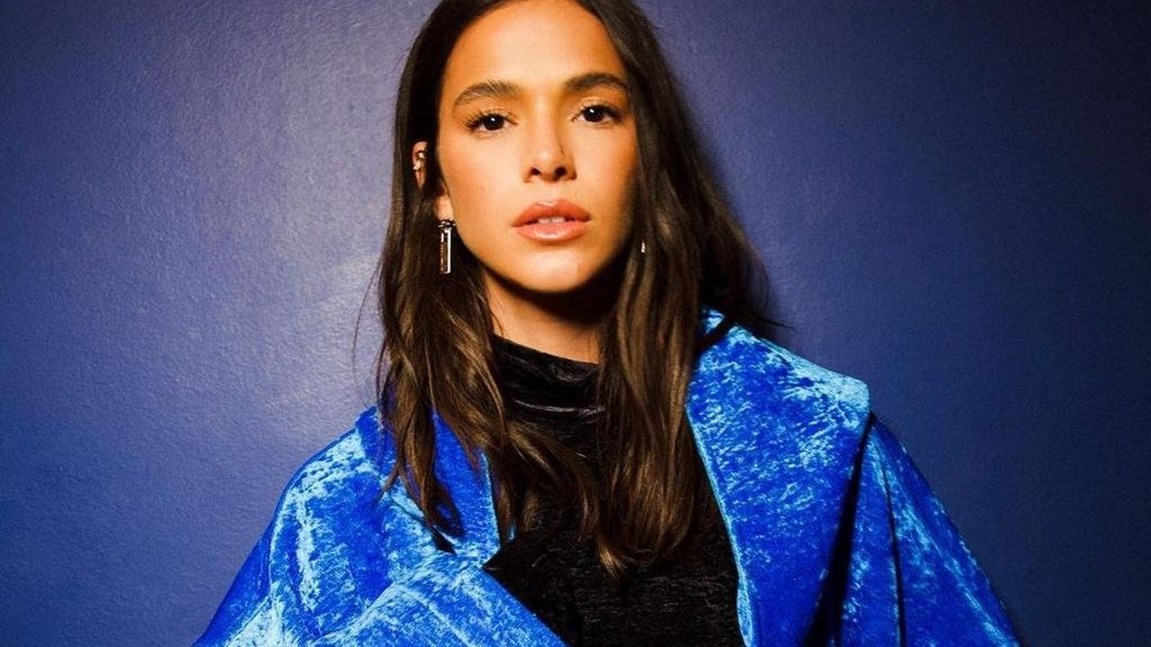 Bruna Marquezine responde a unfollow na irmã e ex de Neymar: ‘chatice’