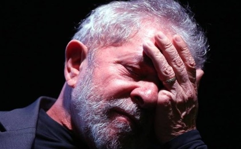 Lula e alvos da Lava Jato devem mais de 4 bilhões à Receita