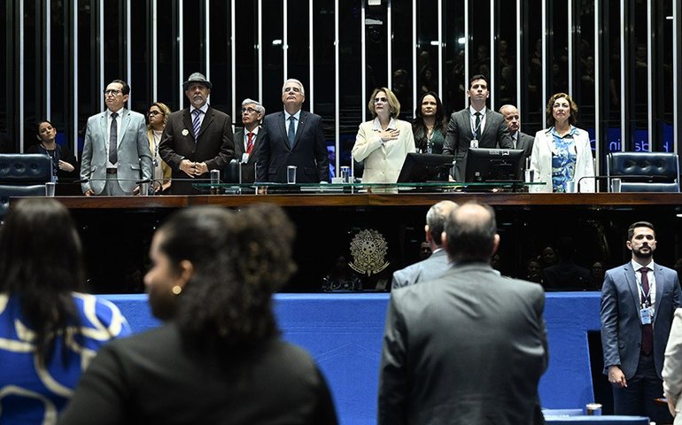 Avança projeto que impede bloqueio de gastos de agências reguladoras