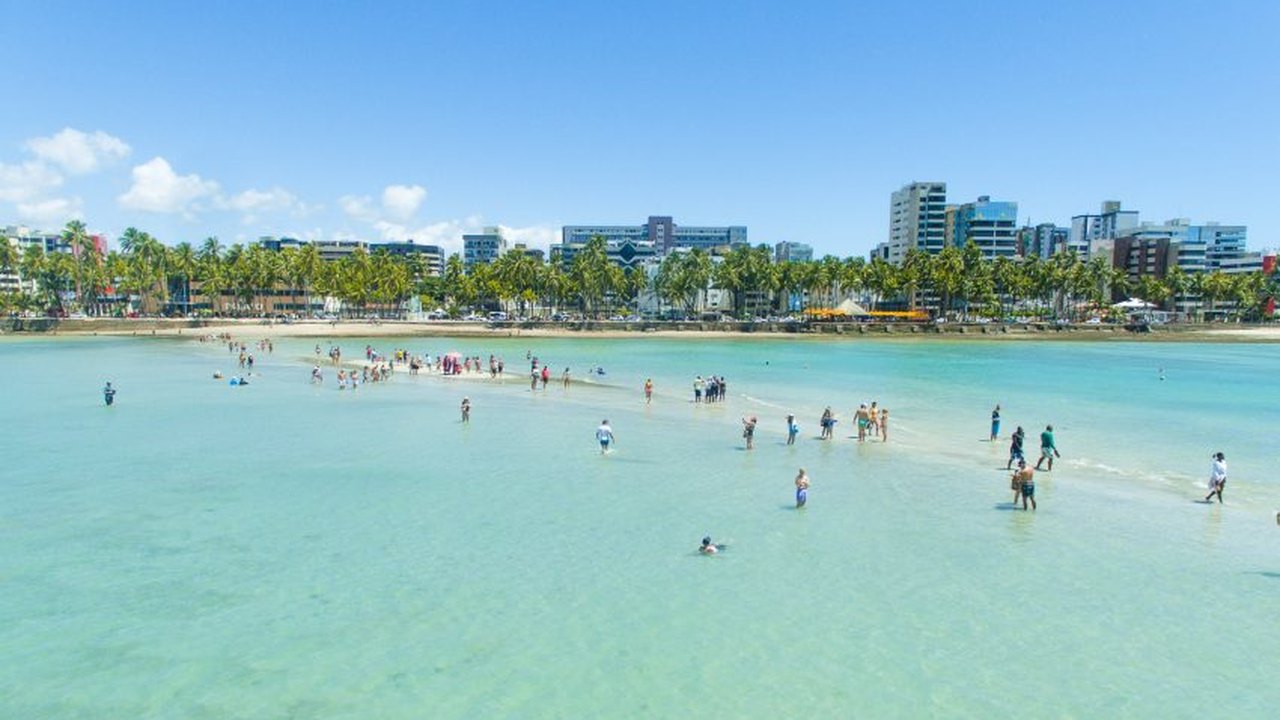 Maceió está entre destinos mais procurados do país nos últimos dois meses