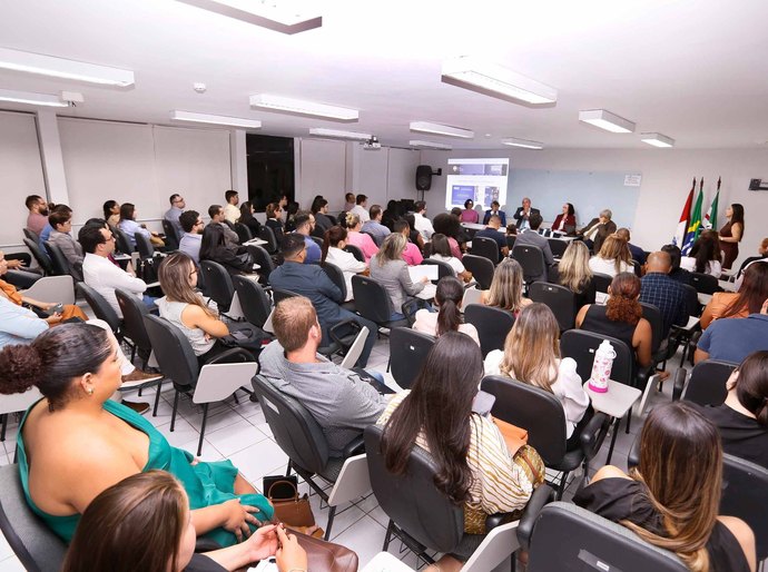 Esmal: nova turma da pós em Direito Processual é recepcionada com aula magna