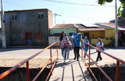 Coração Social e Corações da Paz levam cuidado direto às famílias do Vergel do Lago