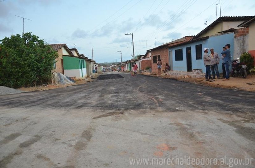 Terra da Esperança em Marechal terá três praças e ruas asfaltadas
