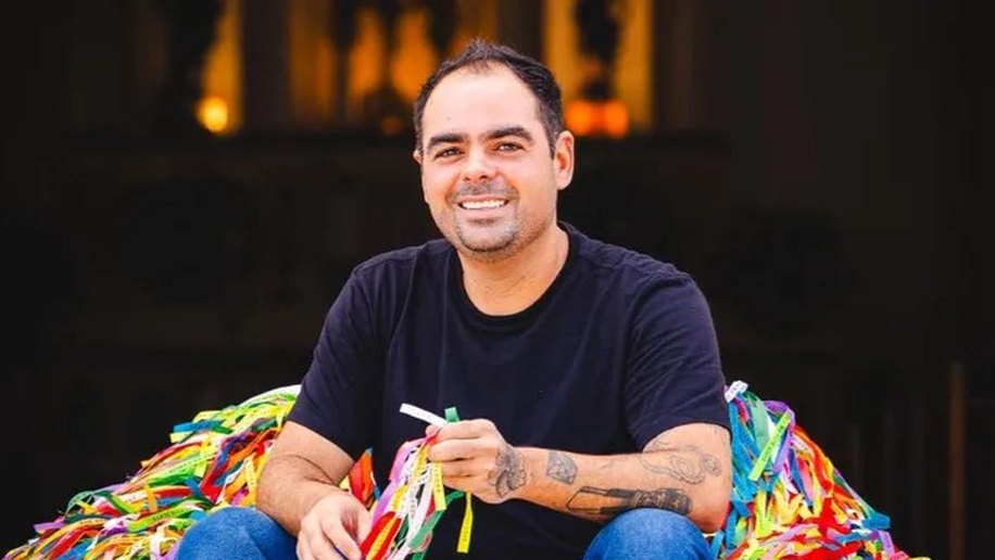 Designer alagoano Tavinho Camerino leva obra inédita à Salone Satellite, em Milão, e reafirma protagonismo do Brasil no design contemporâneo internacional