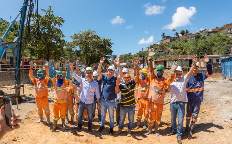 Prefeito JHC vistoria obras do Renasce Salgadinho e destaca transformação histórica na capital