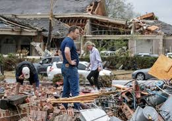 Tempestades nos EUA causam 18 mortes e deixam 200 mil pessoas sem energia