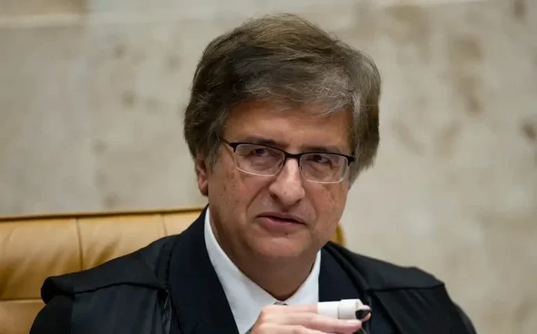 PGR afirma que anistia a crimes contra democracia seria inconstitucional