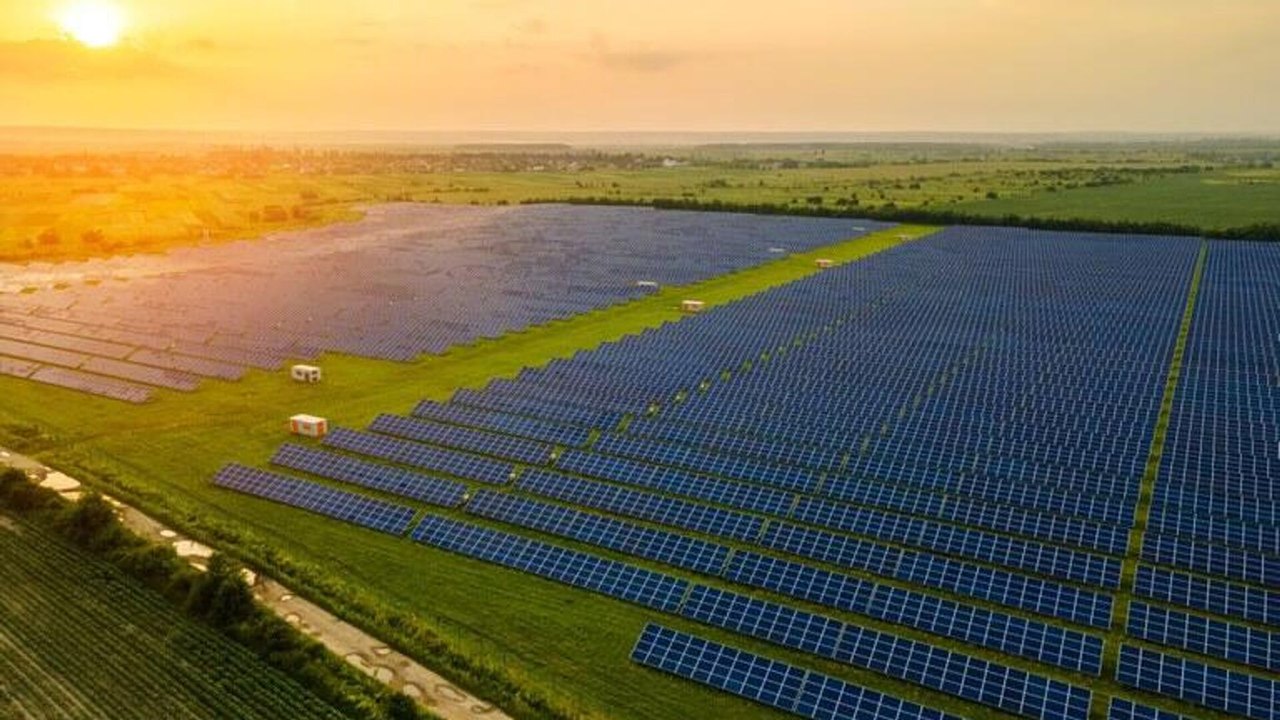 Expansão da matriz elétrica chega a 10,3 GW deve quebrar recorde de crescimento anual, afirma Aneel