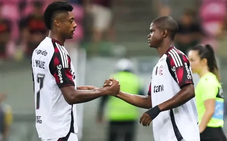 Flamengo vai com titulares para o 'Clássico das Multidões' contra o Vasco pelo Carioca