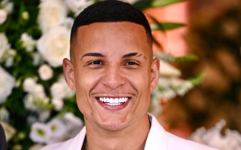 Lateral da Seleção, Arana explica por que ficou calado em trecho do hino do Brasil