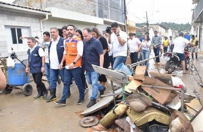 Paulo Dantas coloca estrutura do Governo à disposição dos municípios atingidos pelas chuvas