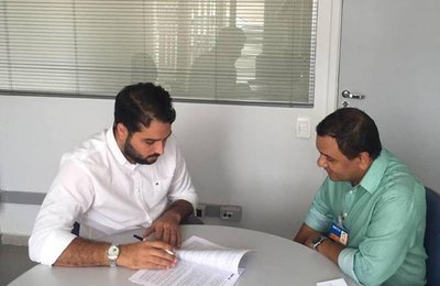 Prefeito Arthur Freitas viabiliza construção de dois mirantes para Santana do Mundaú