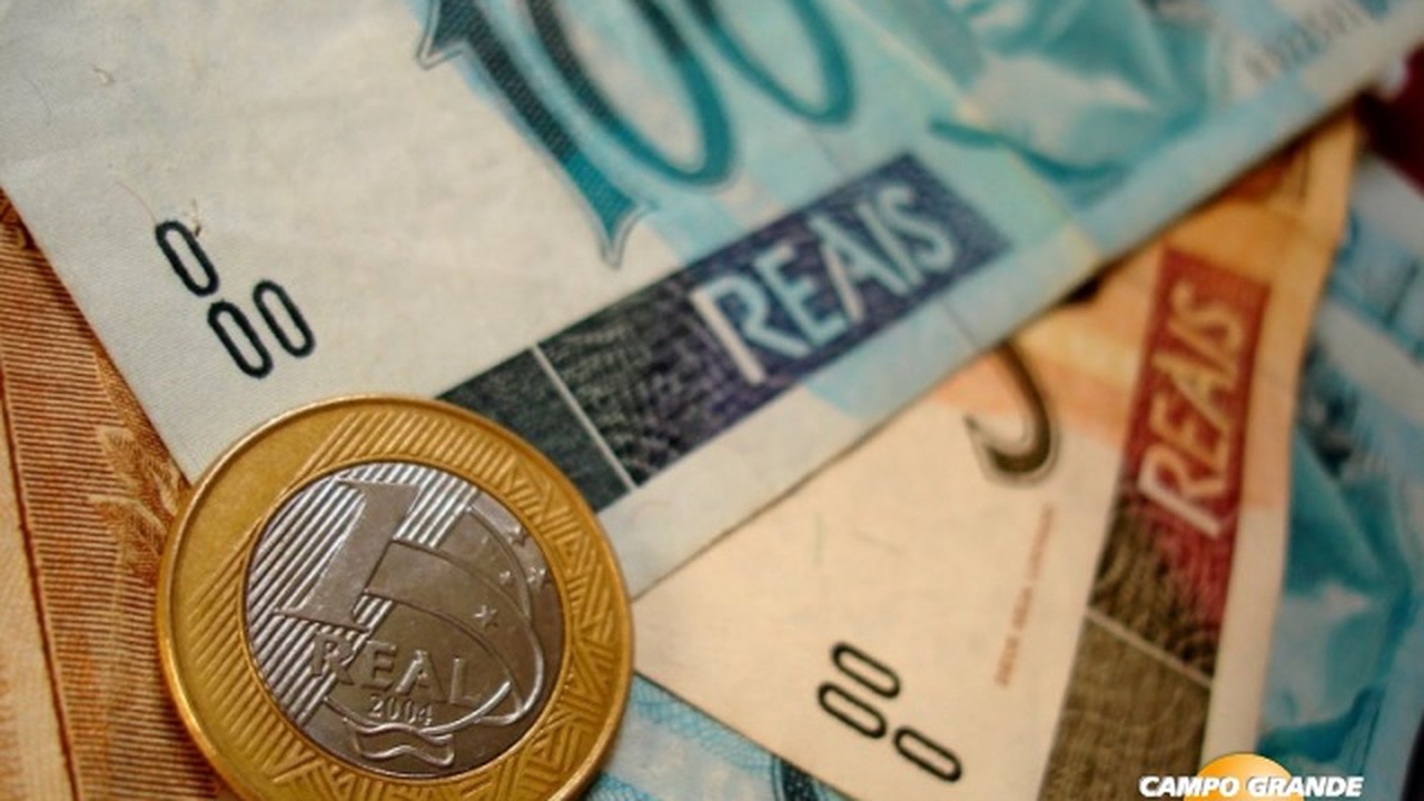 Salário mínimo passará de R$ 724 para R$ 788 em 1º de janeiro