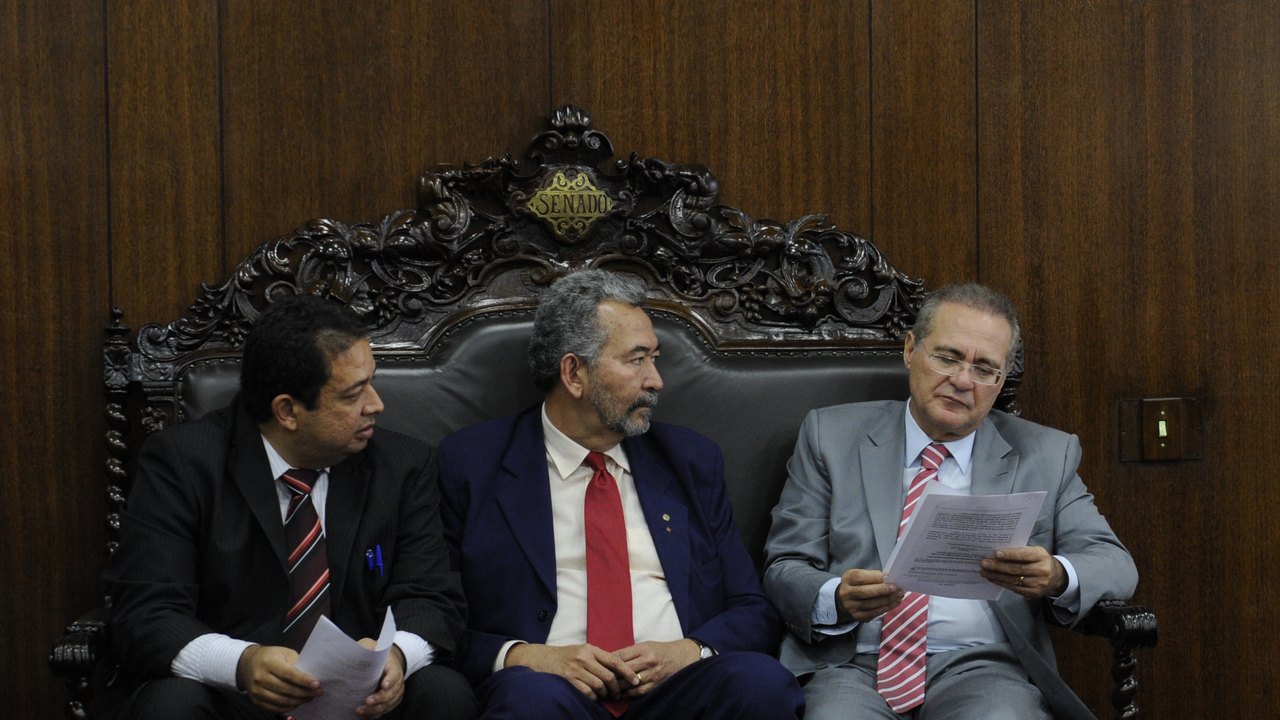 Presidente do Senado garante apoio à PEC dos agentes de trânsito