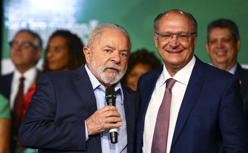 Lula e Alckmin tomam posse hoje; entenda o rito