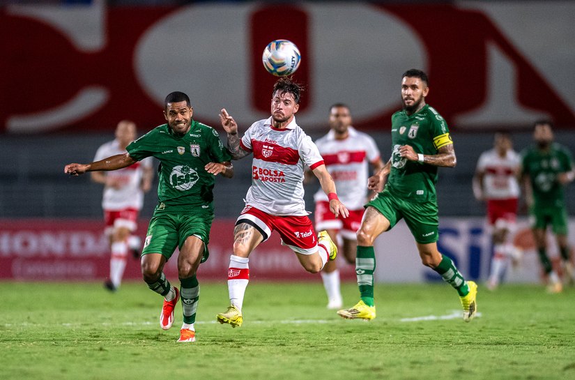 CRB bate Sousa por 3 a 0 e quebra jejum de vitórias, mas é eliminado da Copa do Nordeste
