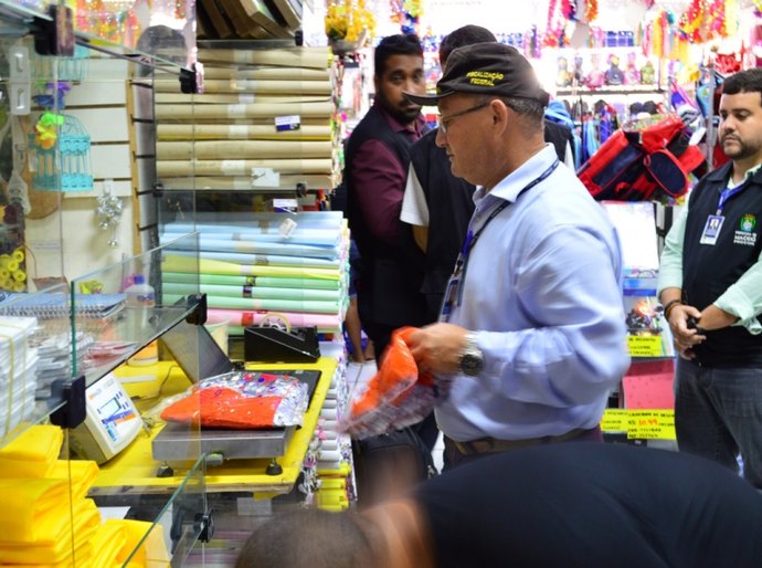 Produtos comercializados durante o Carnaval são fiscalizados pelo Inmeq