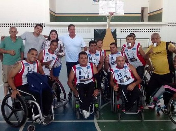Time de basquete da Adfima representa AL em campeonato regional