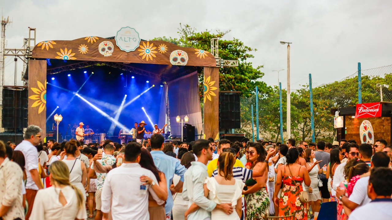 Réveillon do Alto promove Black Month durante o mês de novembro
