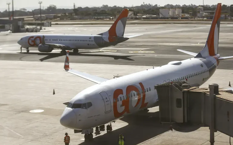 Gol faz acordo de R$ 5,5 bi com governo para pagar multas e juros de dívidas com desconto