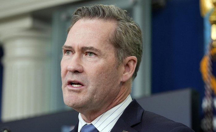 Trump diz que nomeará Mike Waltz como próximo embaixador dos EUA na ONU Trump diz que nomeará Mike Waltz como próximo embaixador dos EUA na ONU
