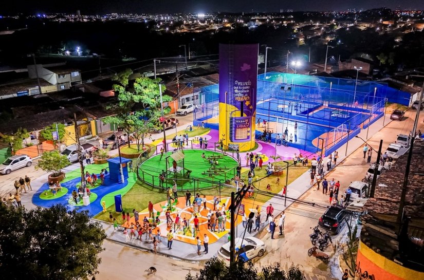 Prefeito JHC inaugura areninha e duas praças no Benedito Bentes