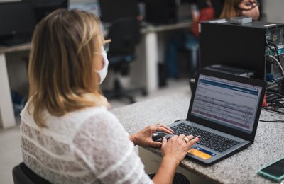 Estado autoriza professores temporários a solicitarem verba para equipamentos de tecnologia