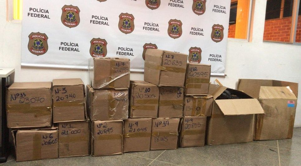 Polícia Federal apreende mais de 300 quilos de maconha na cabine de caminhão