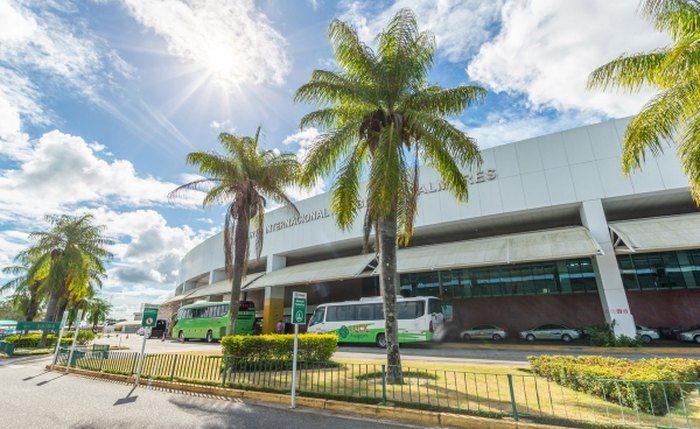 A partir deste domingo, 18 voos fretados chegarão ao Aeroporto Zumbi dos Palmares todos os fins de semana