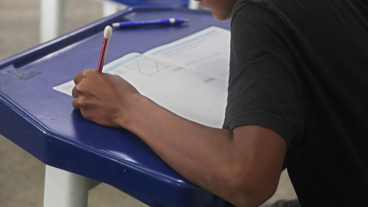 Alunos e professores participam da Olimpíada de Matemática