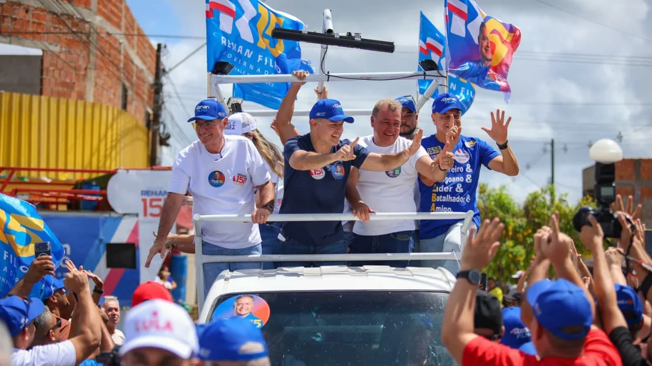 Caravana de Renan Filho arrasta multidão em Maceió, Rio Largo e Marechal Deodoro