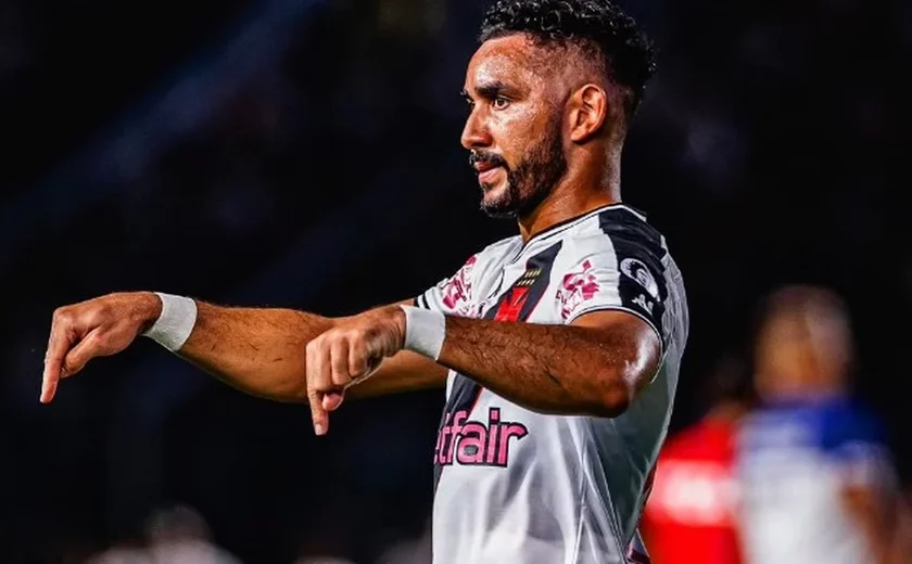 Payet faz dois, Vasco sofre susto no 2º tempo, mas vence o Bahia pelo Brasileiro