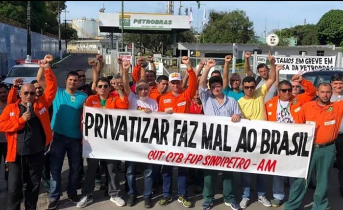 Fechamento de unidade subsidiária da Petrobras no Paraná deixará mil trabalhadores sem emprego Fechamento de unidade subsidiária da Petrobras no Paraná deixará mil trabalhadores sem emprego