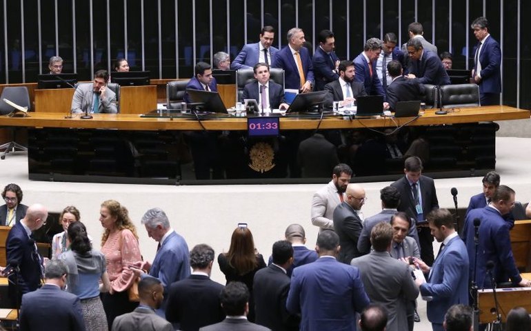 Câmara aprova regulamentação da reforma tributária; texto segue para sanção presidencial