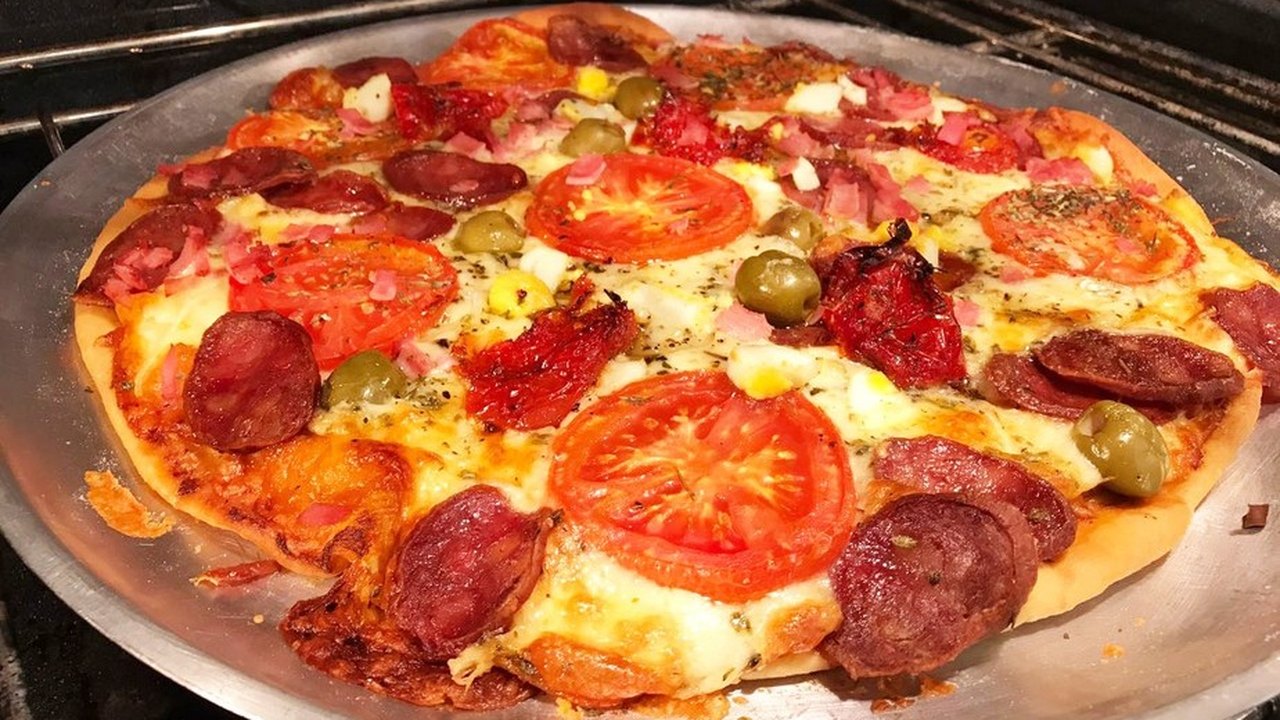 Pizza no almoço? São poucas as casas que devem reabrir hoje