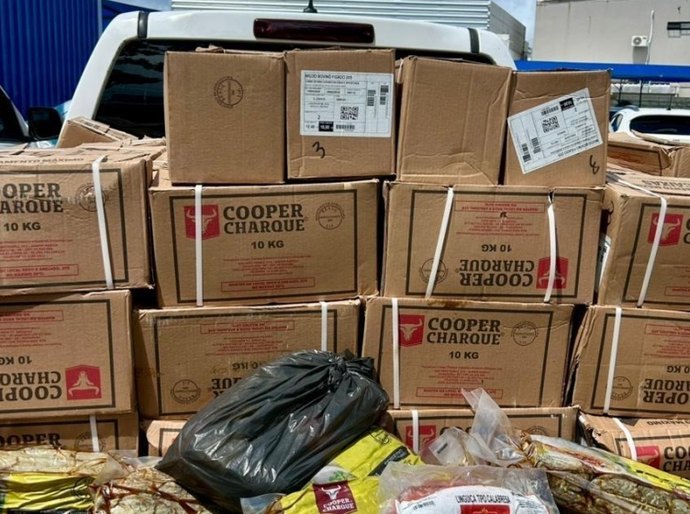 Vigilância Sanitária apreende mais de dois mil quilos de produtos vencidos na Levada