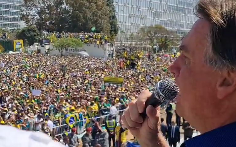 Com 32,7 mil pessoas, ato bolsonarista em Copacabana reúne 18% do público de SP e metade do 7 de Setembro de 2022