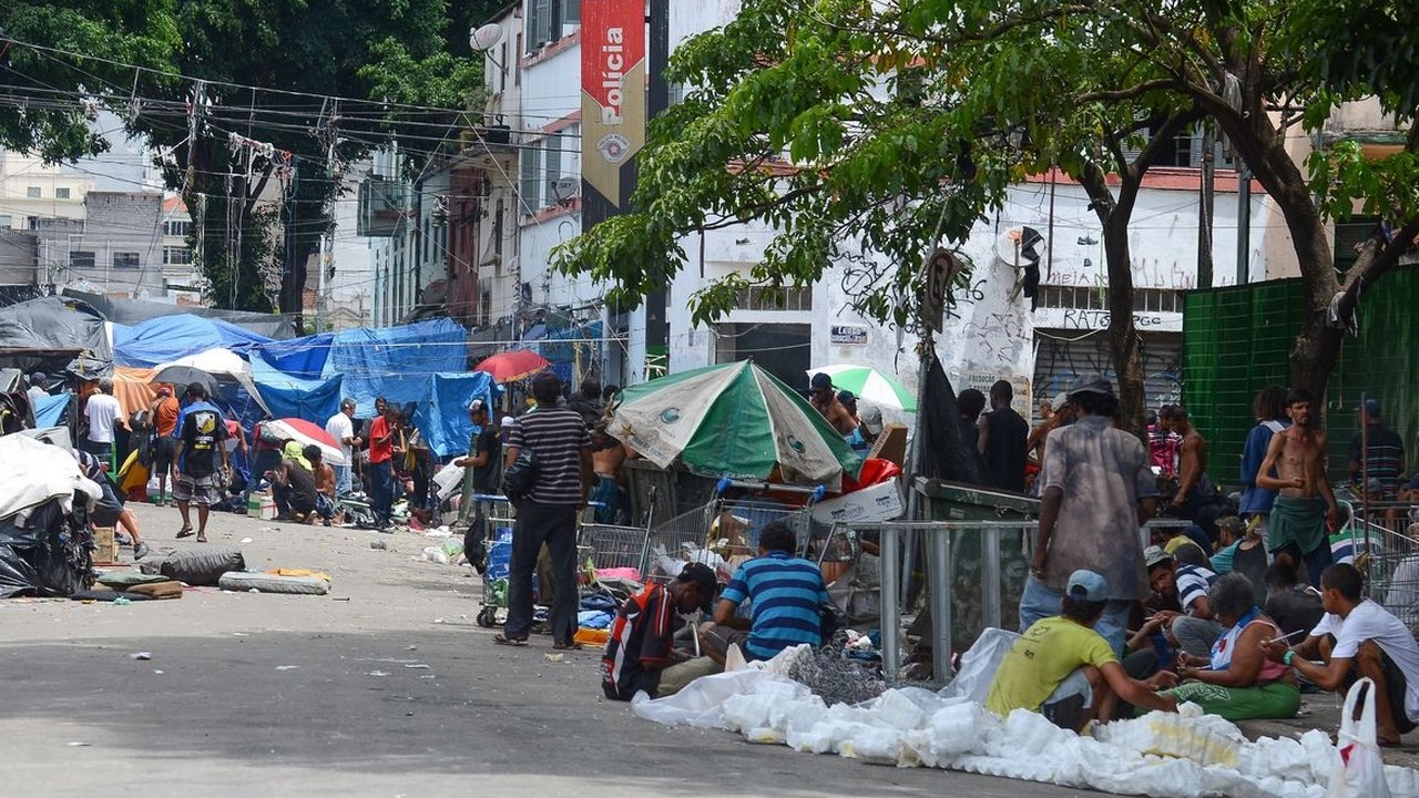 Atropelamento no maior fluxo da Cracolândia de São Paulo deixa 16 vítimas