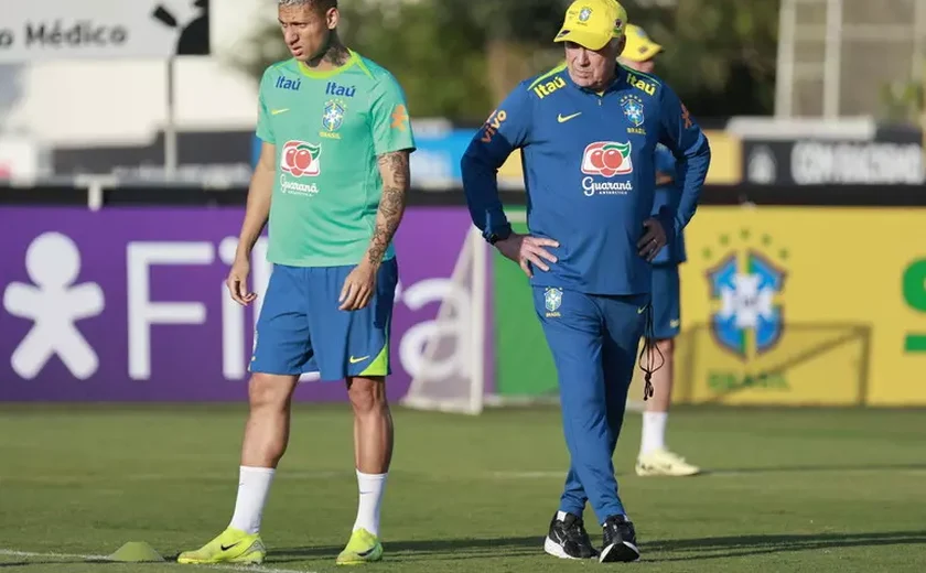 Ancelotti comanda 1º treino como técnico da seleção brasileira